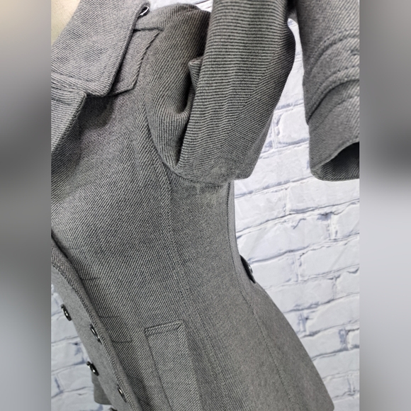 Burberry Double Breasted Pea Coat Jacket Zip Cuffs Peplum Pleated Gray Wool 2 US - Picture 16 of 16